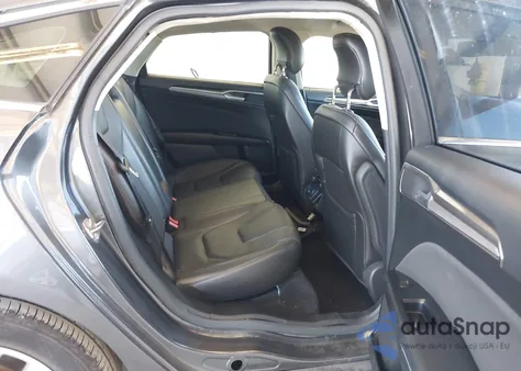 2019 Ford Fusion Hybrid Sel z USA, uszkodzony, nr VIN 3FA6P0MU6KR221159